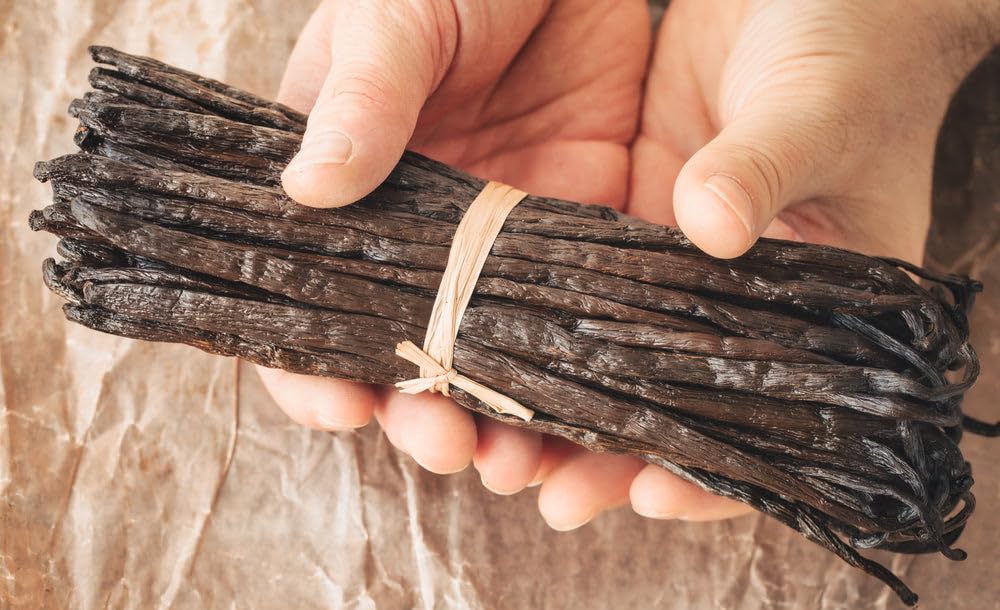 25 Burundi Vanilla Beans Whole Grade A Pods for Homemade Vanilla Extract, Baking, Ice Cream, Flavoring, & Powder