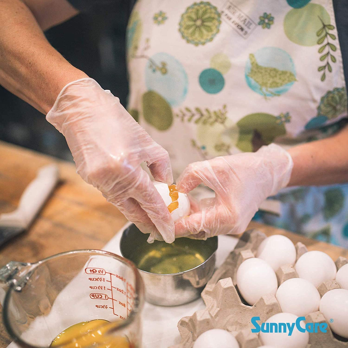 SunnyCare 1000 Vinyl Gloves 7802 Powder Free Food Service (Latex Nitrile Free) Medium
