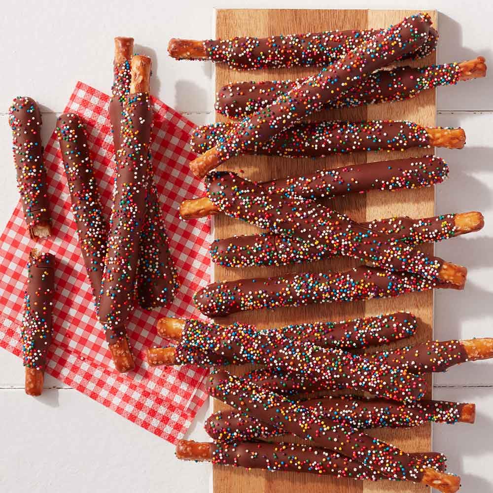 Affy Tapple Milk Chocolate and Caramel Dipped Pretzel Rod 18-Pack