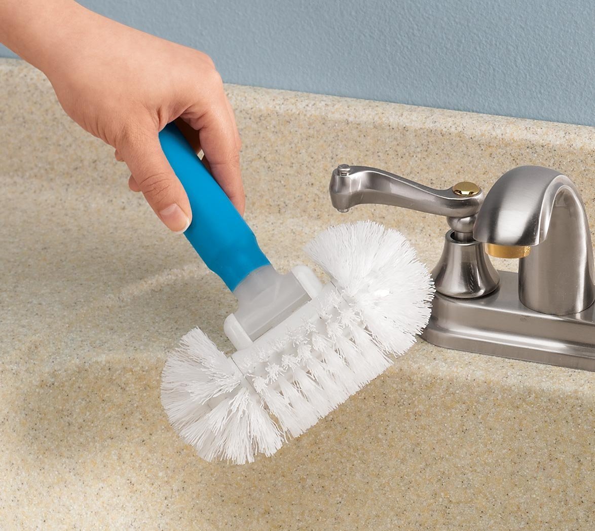 MSR Telescopic Tub & Tile Scrubber