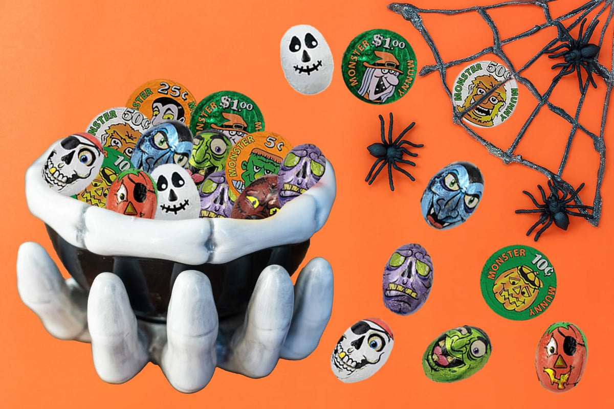 Fruidles Halloween Tricky Treat Master Bag, Trick-Or-Treat Party Bag Fillers, Individually Wrapped in Multi-color Design Foils, Kosher Certified (25