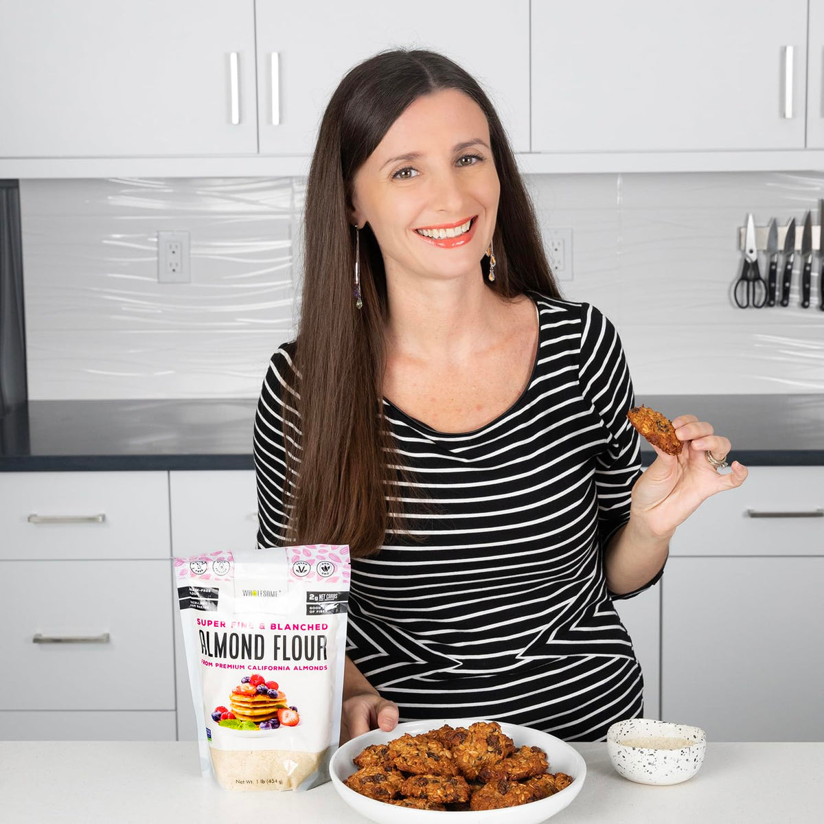 Wholesome Yum Premium Fine Blanched Almond Flour For Baking & More (16 oz / 1 lb) - Low Carb, Gluten Free, Non GMO, Keto Friendly Flour Substitute