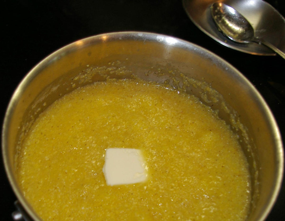 Moss Water Ground Yellow Corn Grits 2 Lbs