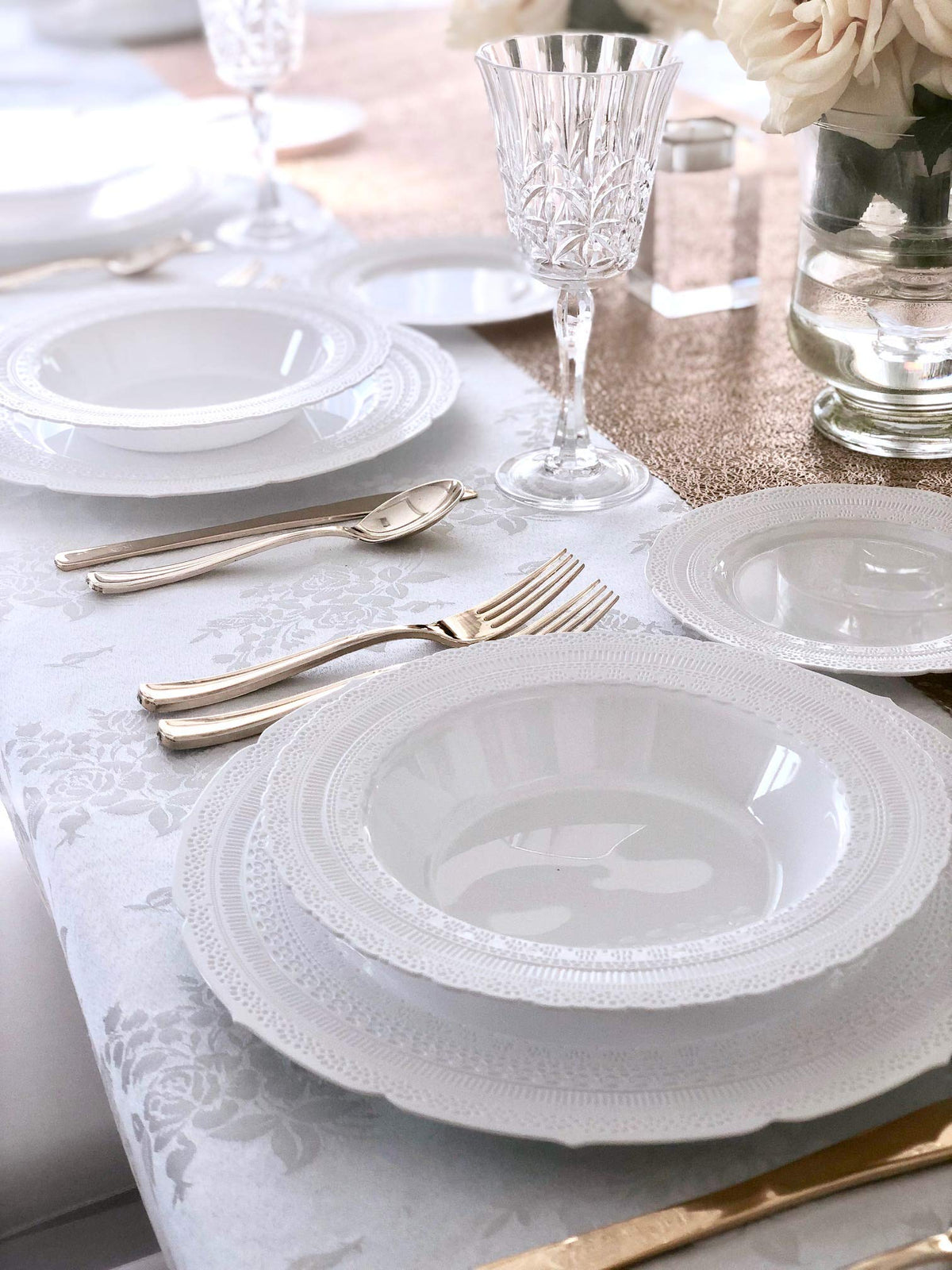 " OCCASIONS " 40 Plates Pack, Extra Heavyweight Vintage Wedding Party Disposable Plastic Plates (11'' Dinner Plate, Chateau in White)