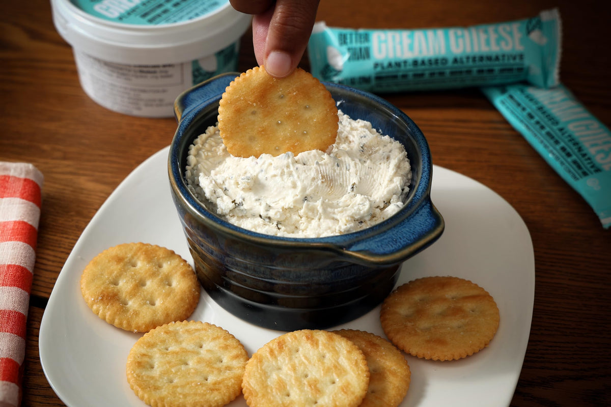 Dairy Free Vegan Cream Cheese Spread - Plant-Based, Lactose Free, Allergen-Free, Non-Dairy Cheese - Smooth & Spreadable Texture - 50 x 1oz Pouches