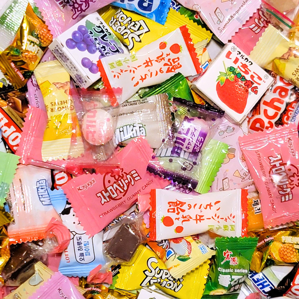 DOTORI SNACK BOX Assorted Asian Mystery Candy Bag | 40 Counts | Premium Quality Candies, Soft Candies, Gummies, Gums, Chocolate, and more from Japan